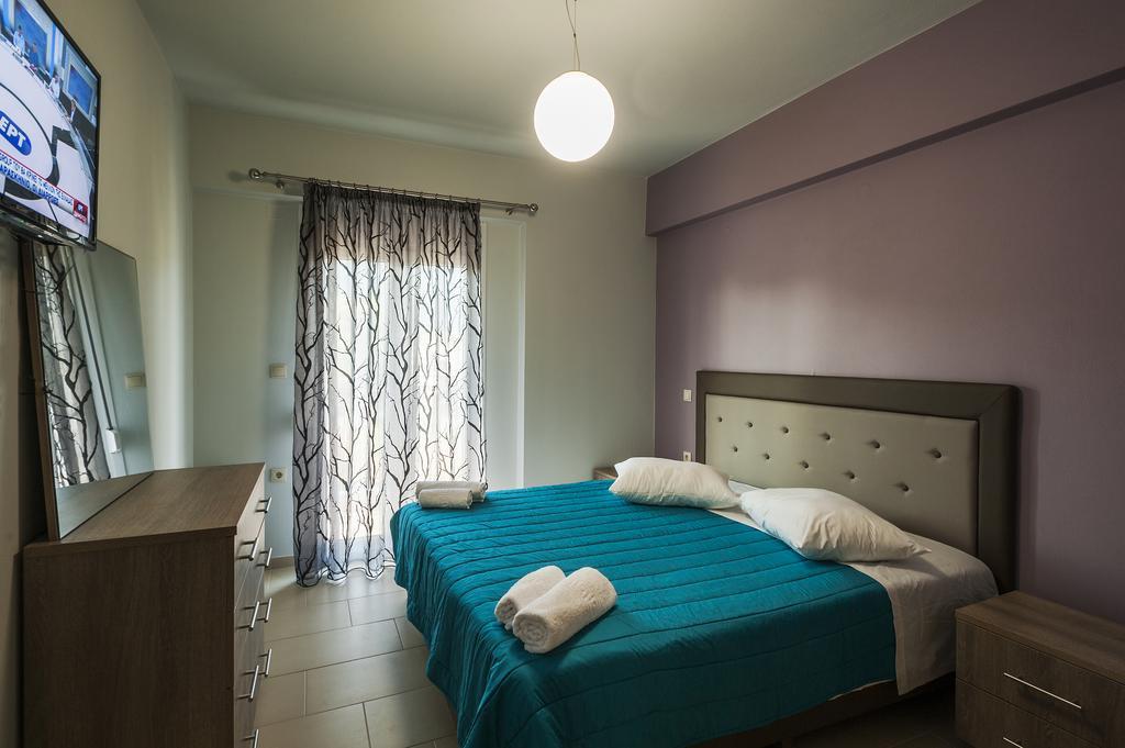 4 Seasons Villas Plataria Room photo
