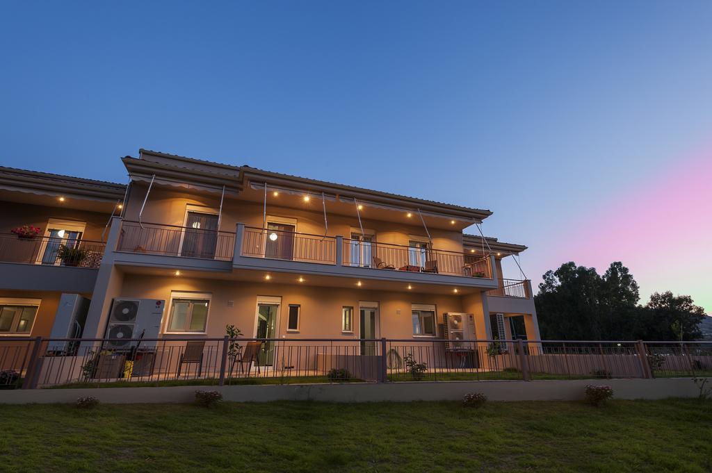 4 Seasons Villas Plataria Room photo